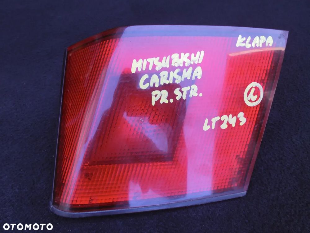 MITSUBISHI CARISMA I LAMPA PRAWA TYLNA PRAWY TYŁ W KLAPĘ 29200203 MB952168 - 2