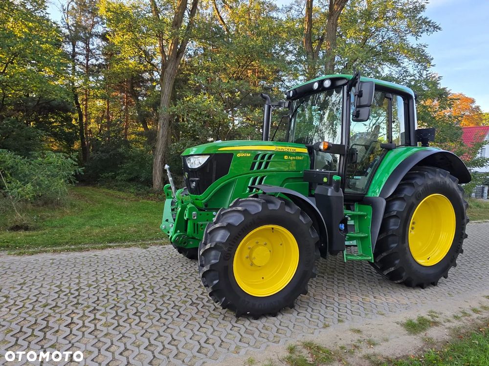 John Deere 6120M - 2