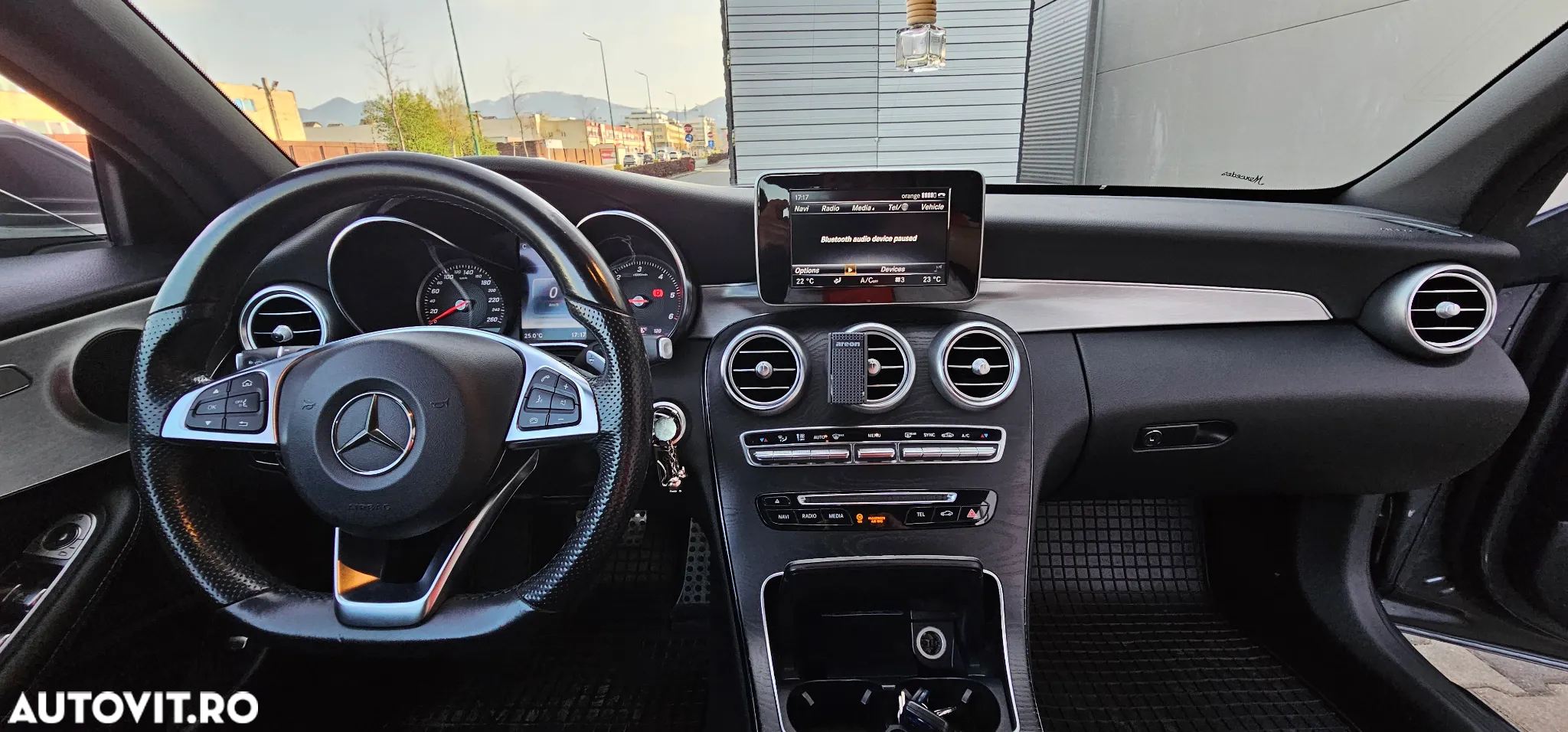 Mercedes-Benz C 220 d Cabrio 4Matic 9G-TRONIC - 9