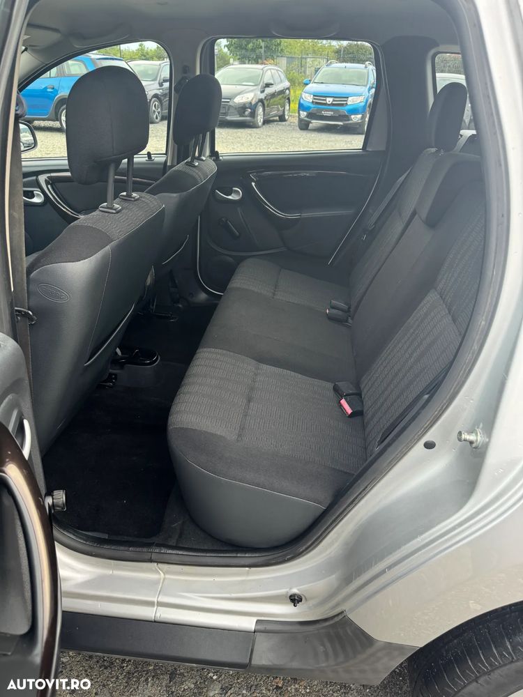Dacia Duster 1.6 4x2 Laureate - 12