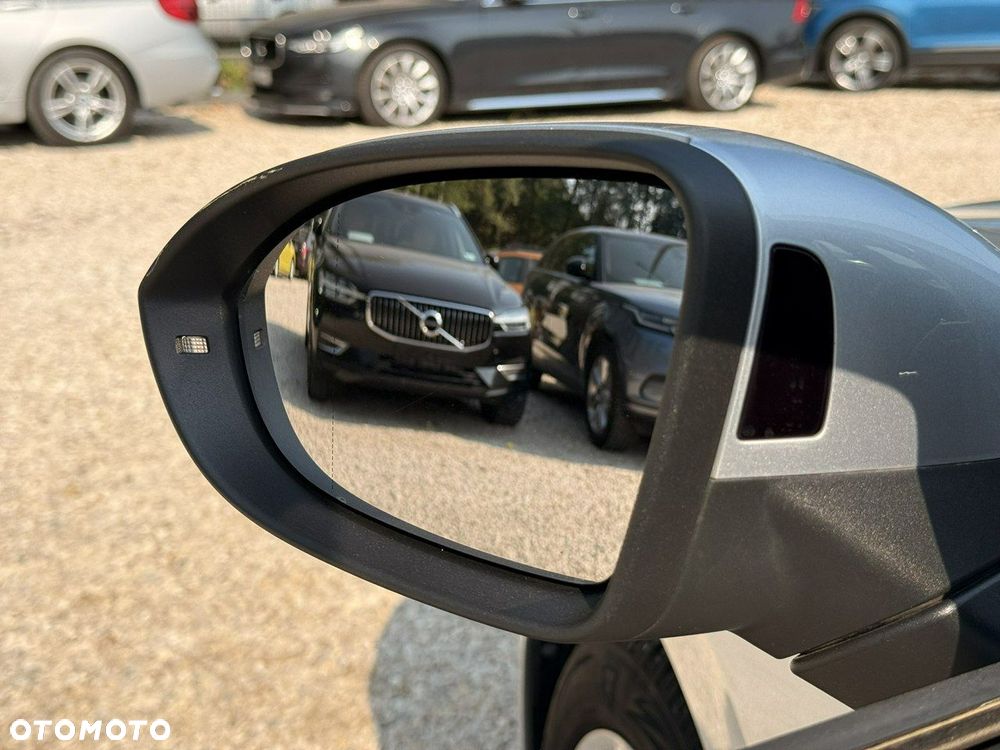 Volkswagen Golf VIII 1.5 TSI EVO Life - 11