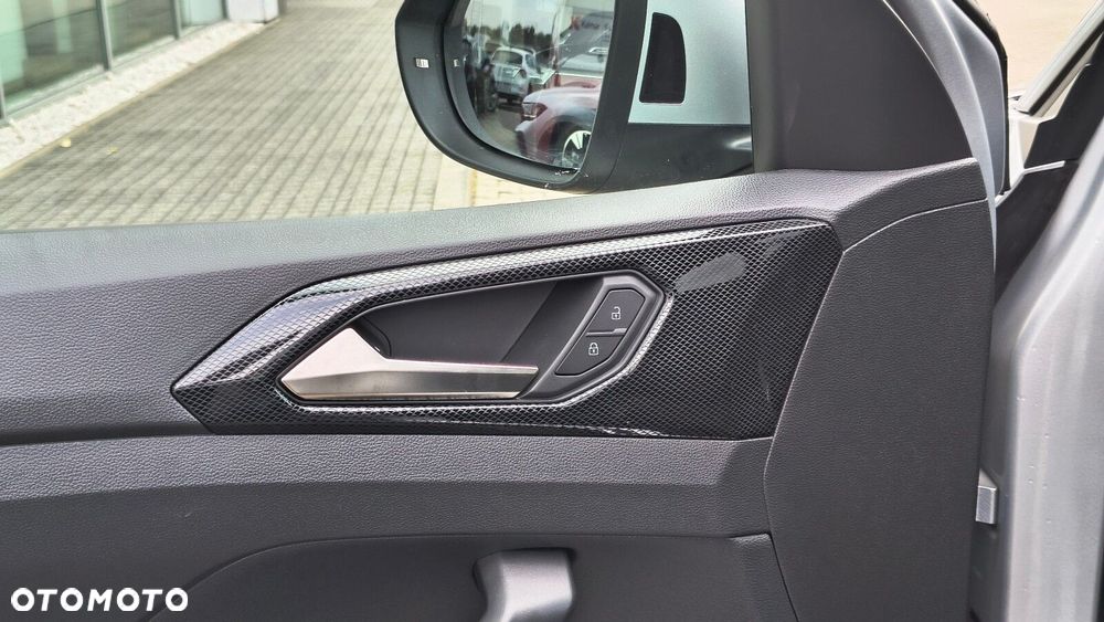 Volkswagen T-Cross - 8