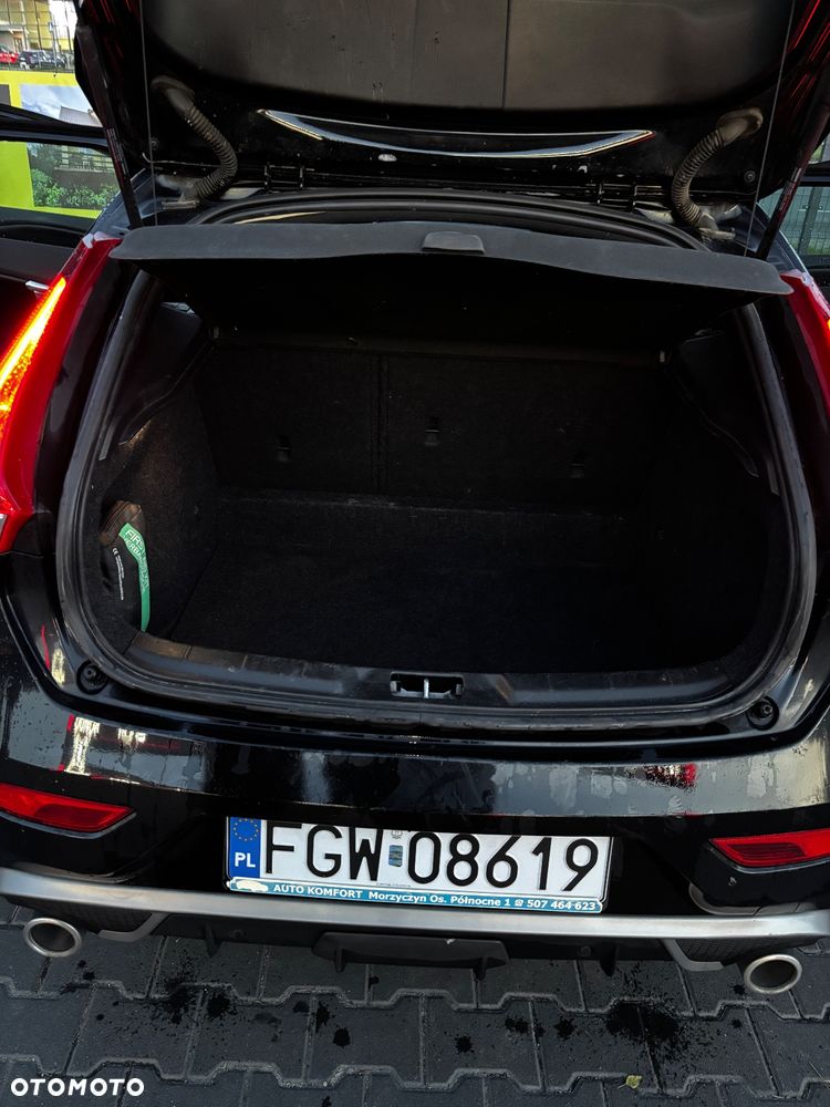 Volvo V40 D2 RDesign - 21