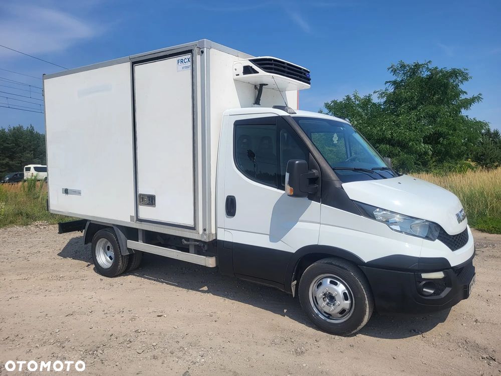 Iveco Daily 35C13 2015r IZOTERMA CHŁODNIA 230V MROŹNIA AGREGAT Bliźniaki - 1