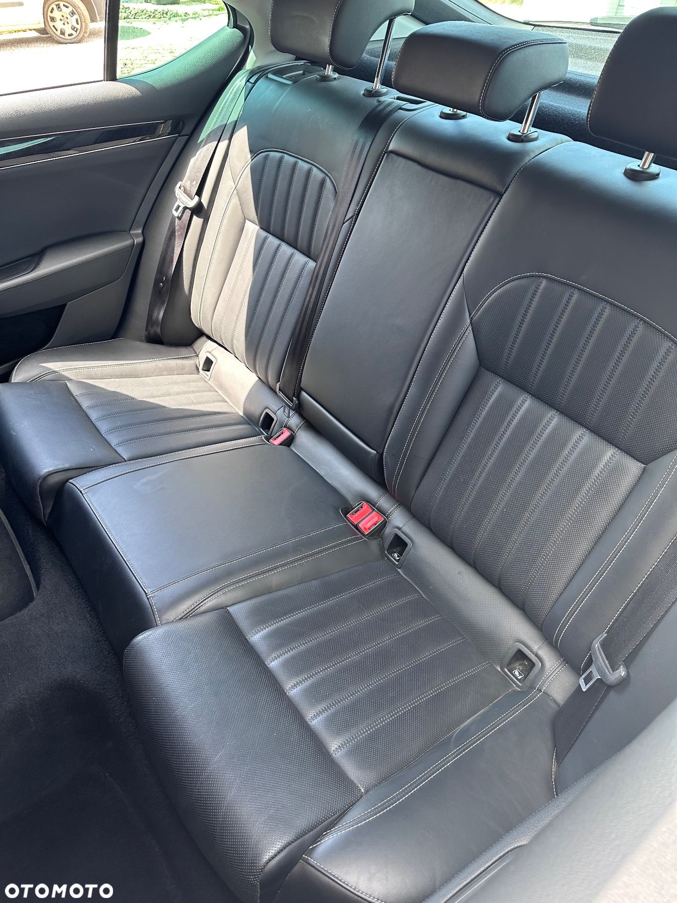 Skoda Superb 2.0 TDI L&K DSG - 16