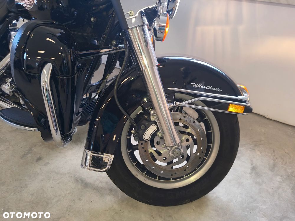 Harley-Davidson FLH Electra Glide - 12