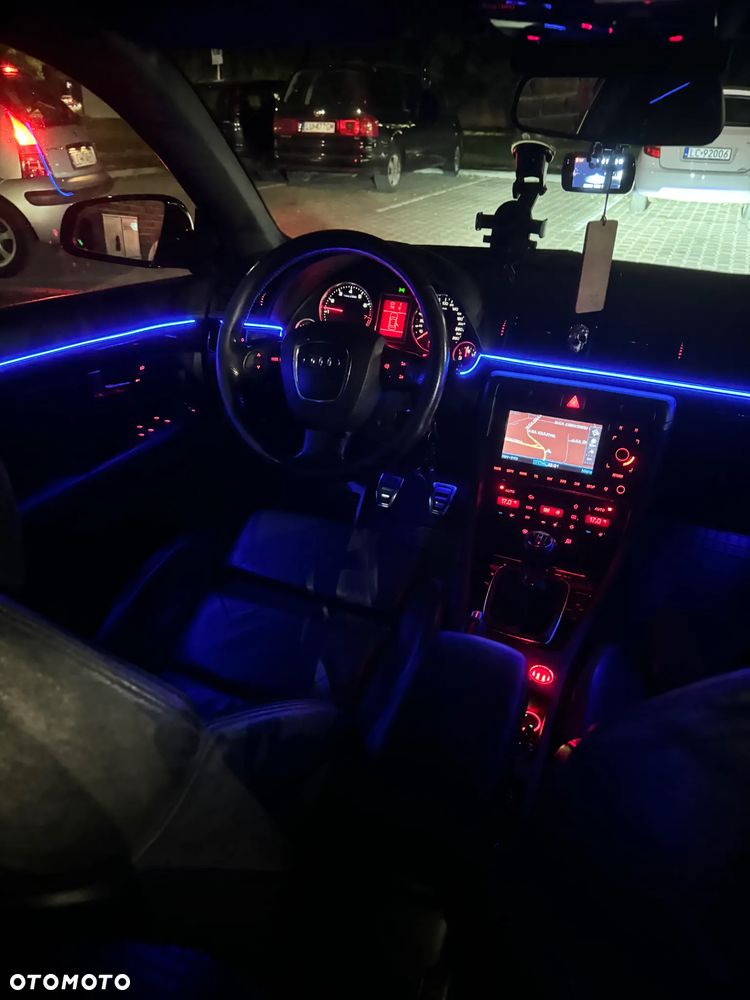 Audi A4 Limousine - 39