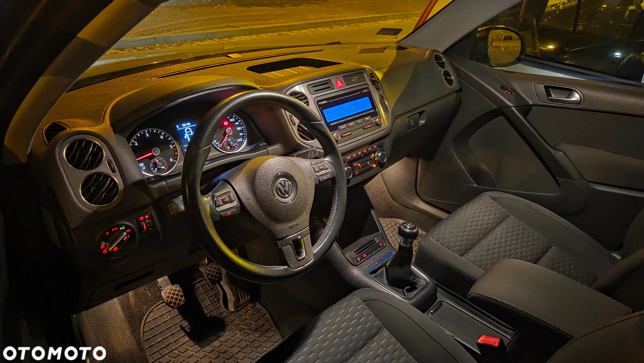 Volkswagen Tiguan - 24