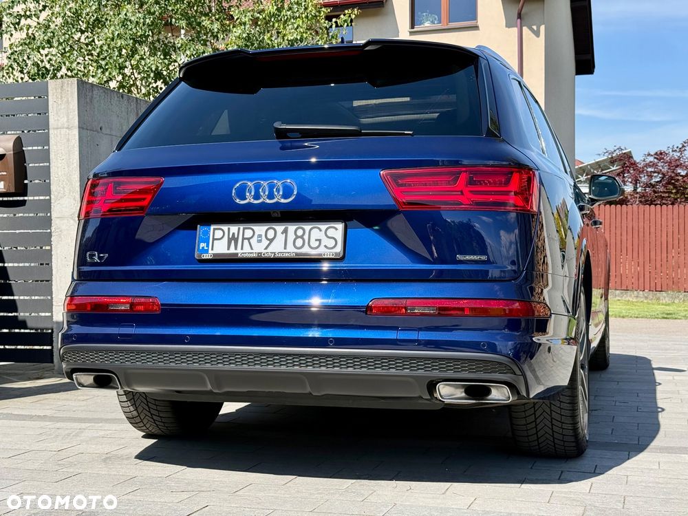 Audi Q7 - 7
