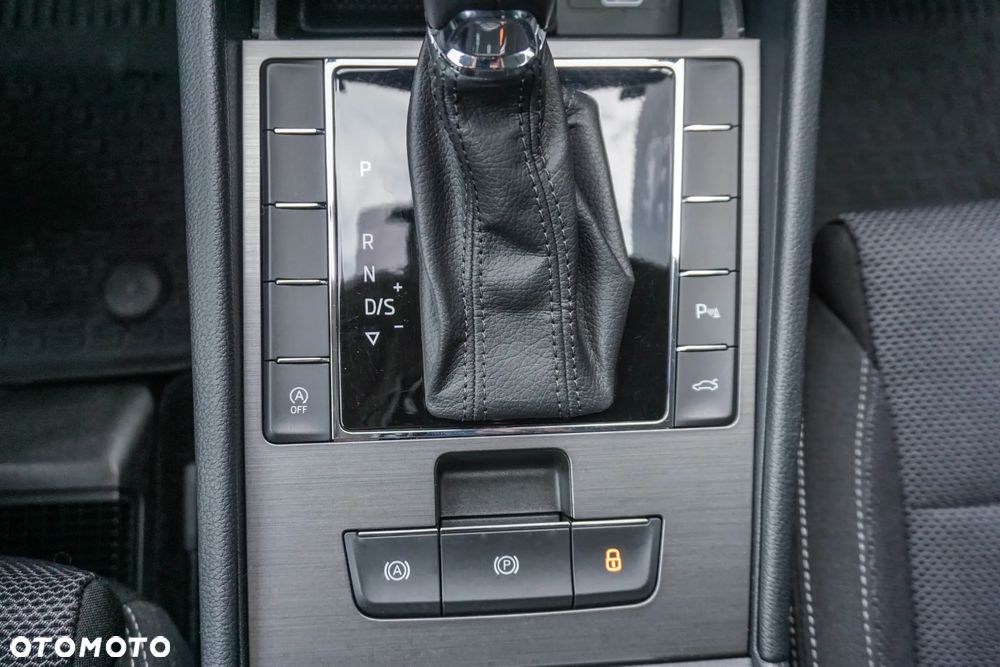 Skoda Superb 1.5 TSI ACT Style DSG - 21