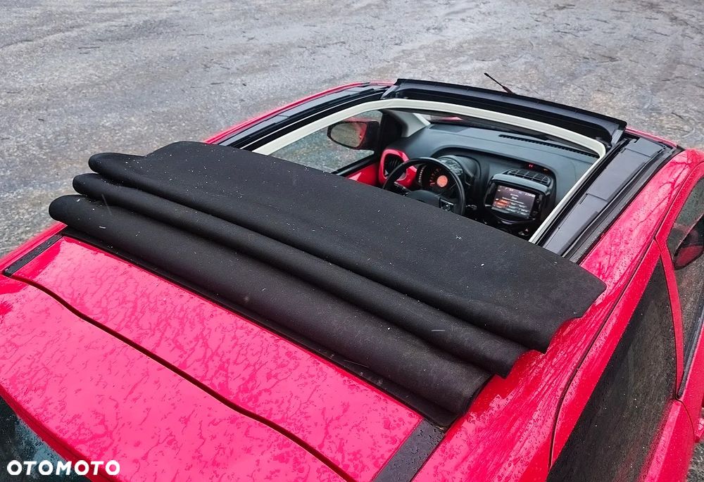 Toyota Aygo x-play touch - 6