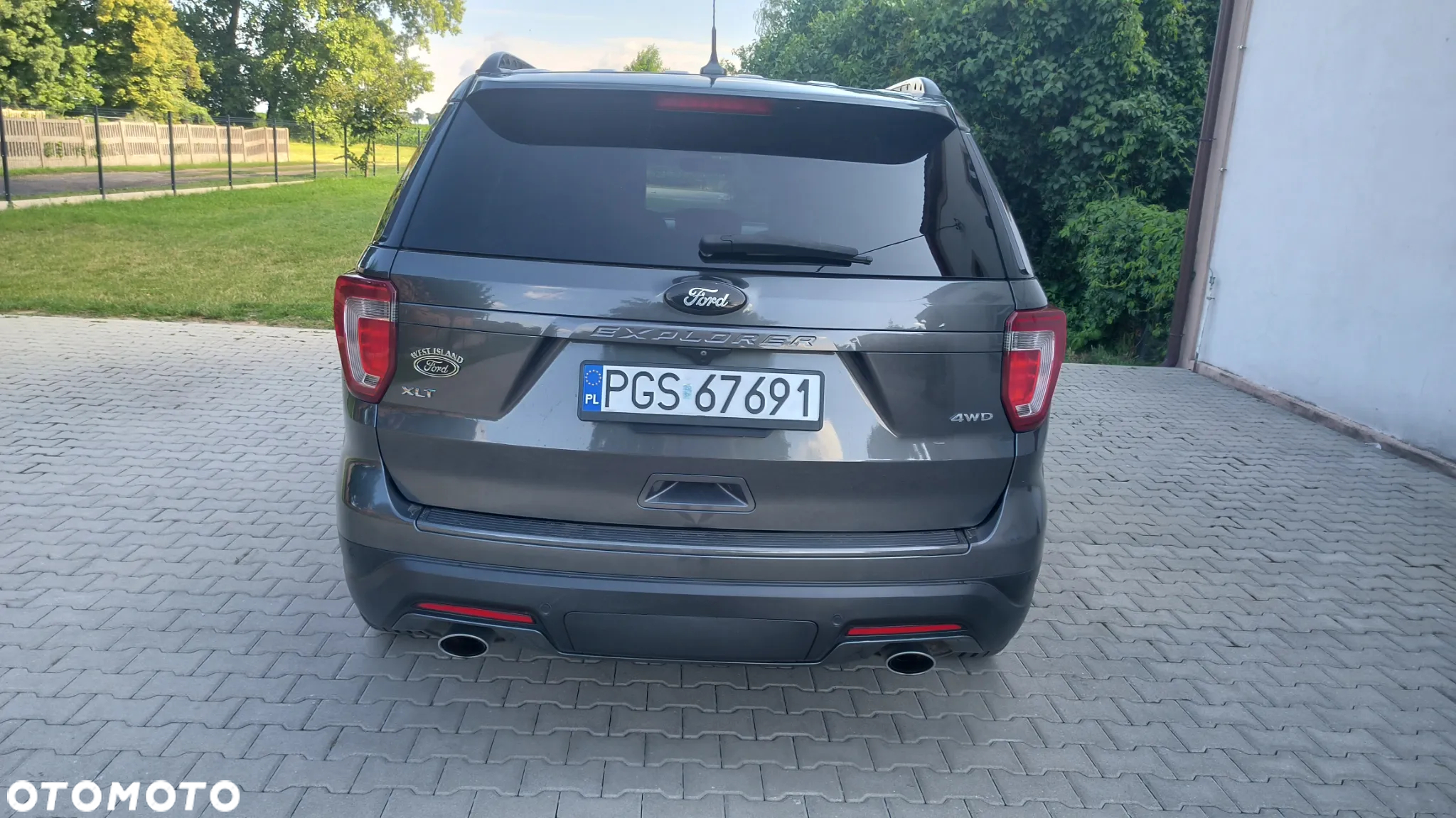 Ford Explorer - 7