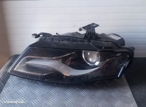 Optica Esquerda Audi A4 B8 2.0TDI 2009 Ref: 8K0941029AJ - 1