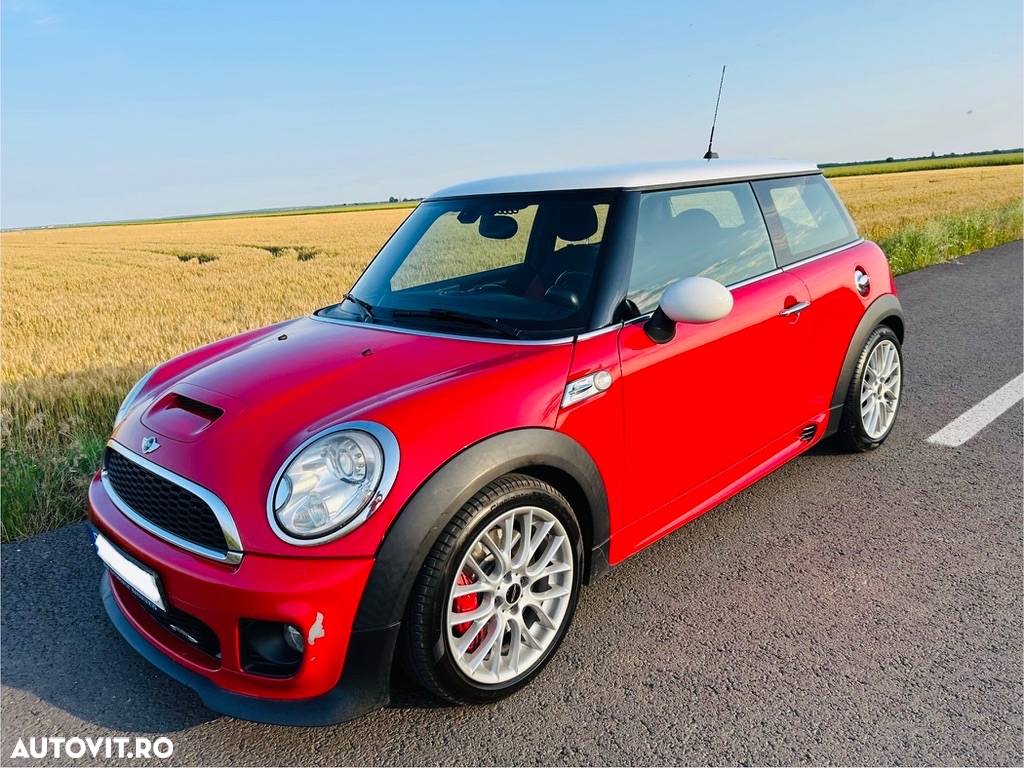 Mini John Cooper Works Coupe - 13