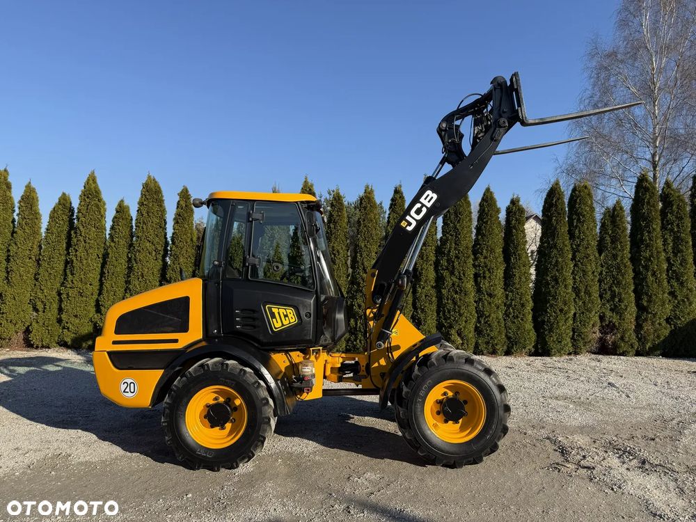 JCB 409 AGRI / ORYGINAŁ / SILNA / ŁADNIE UTRZYMANA  / BEZ DPF I ADBLUE / ZADBANA / SPROWADZONA Z NIEMIEC / 407 408 406 60 70 M 506 509 - 39