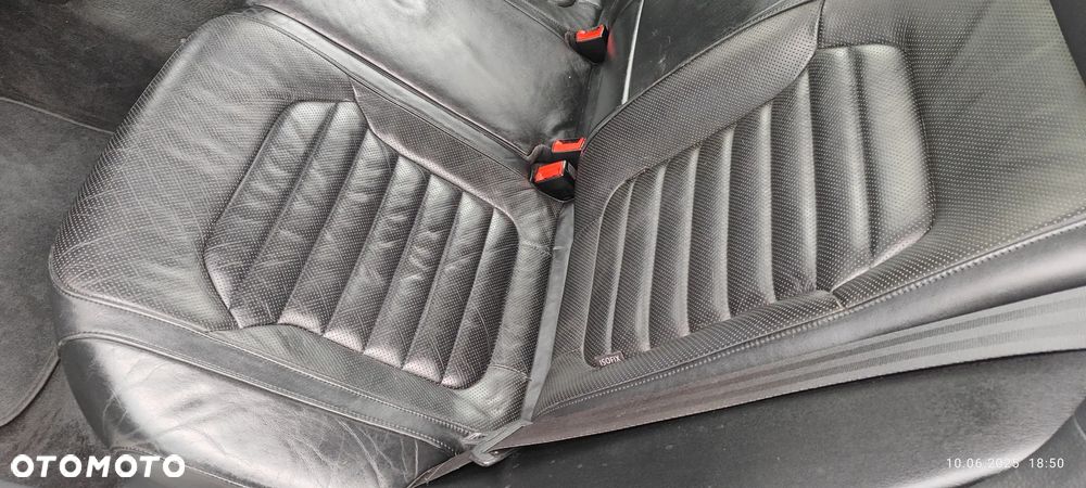 Volkswagen Passat 2.0 TDI Highline - 29