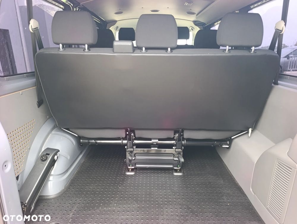 Volkswagen Transporter - 14
