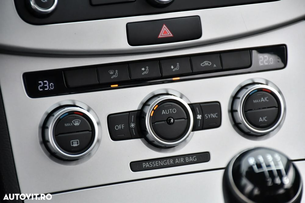 Volkswagen Passat Variant 1.6 TDI BlueMotion Technology Business Edition - 24