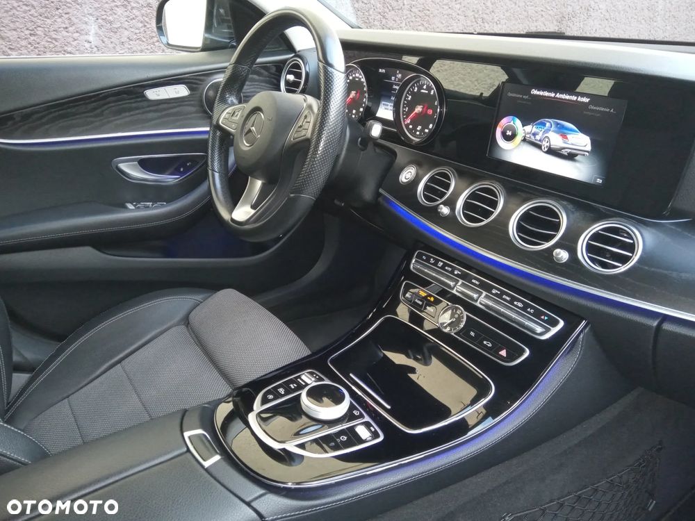 Mercedes-Benz Klasa E 200 9G-TRONIC Avantgarde - 39