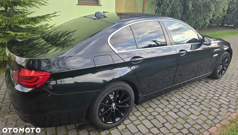 BMW Seria 5 520d Touring - 2