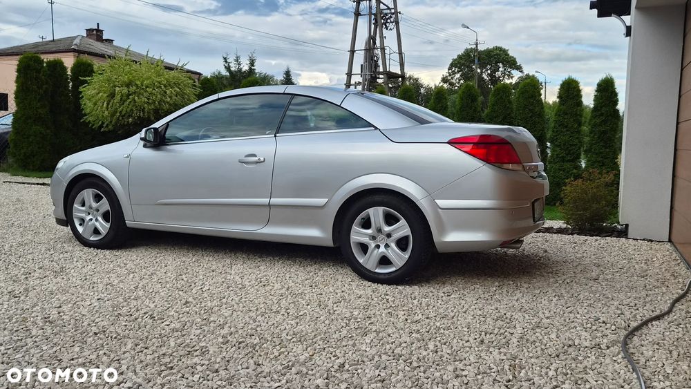 Opel Astra 1.8 Edition - 19