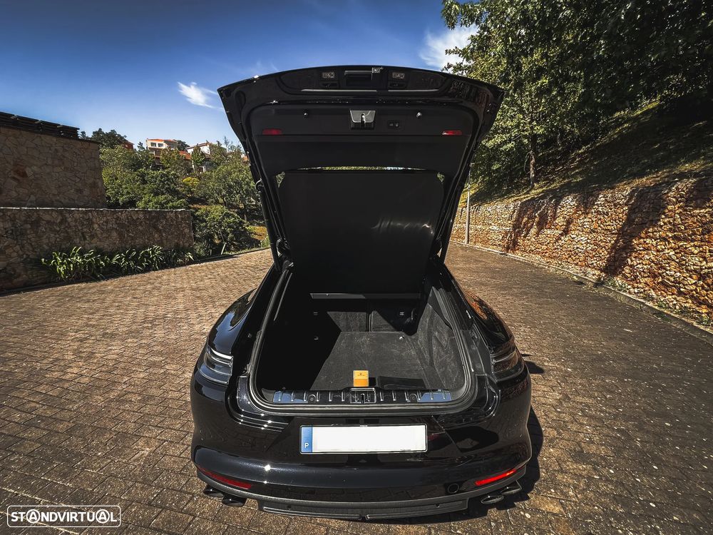Porsche Panamera 4 E-Hybrid Platinum Edition com PDLS - 21