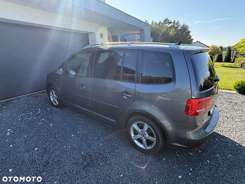Volkswagen Touran 1.6 TDI DPF Highline DSG - 6