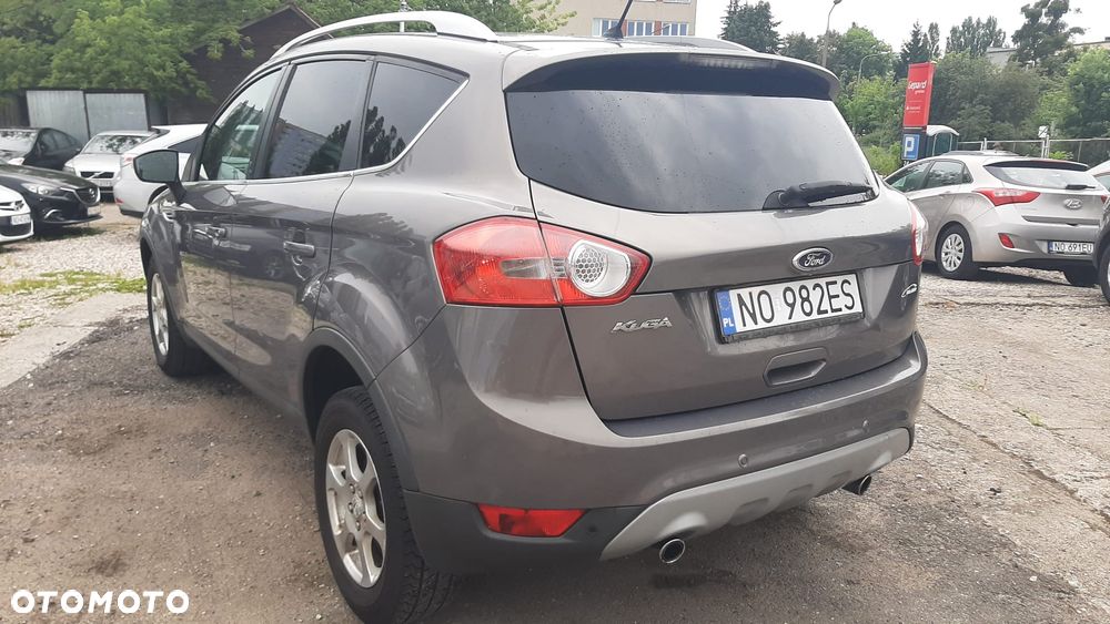 Ford Kuga 2.0 TDCi 2x4 Champions Edition - 4