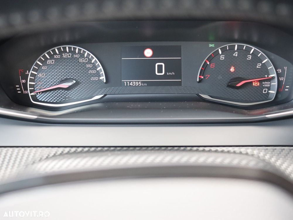 Peugeot 2008 1.2 L PureTech STT Active - 7