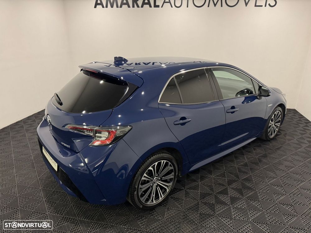 Toyota Corolla 1.8 Hybrid Exclusive - 24