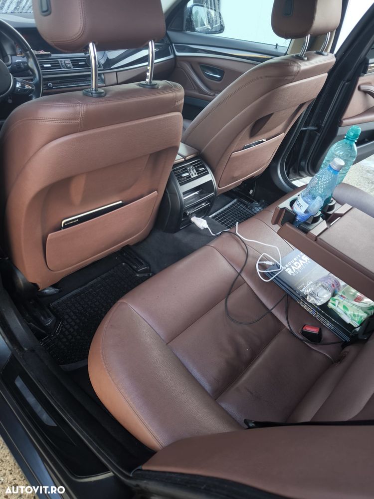 BMW Seria 5 520d AT - 24