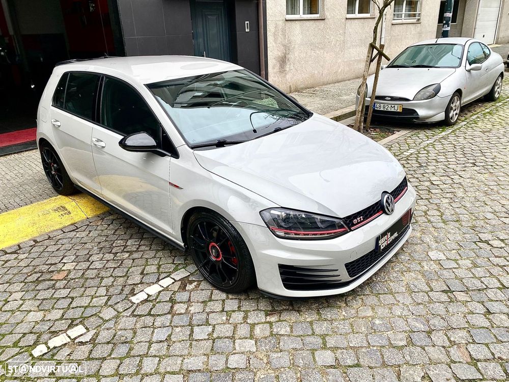 VW Golf 2.0 TSi GTi DSG - 4