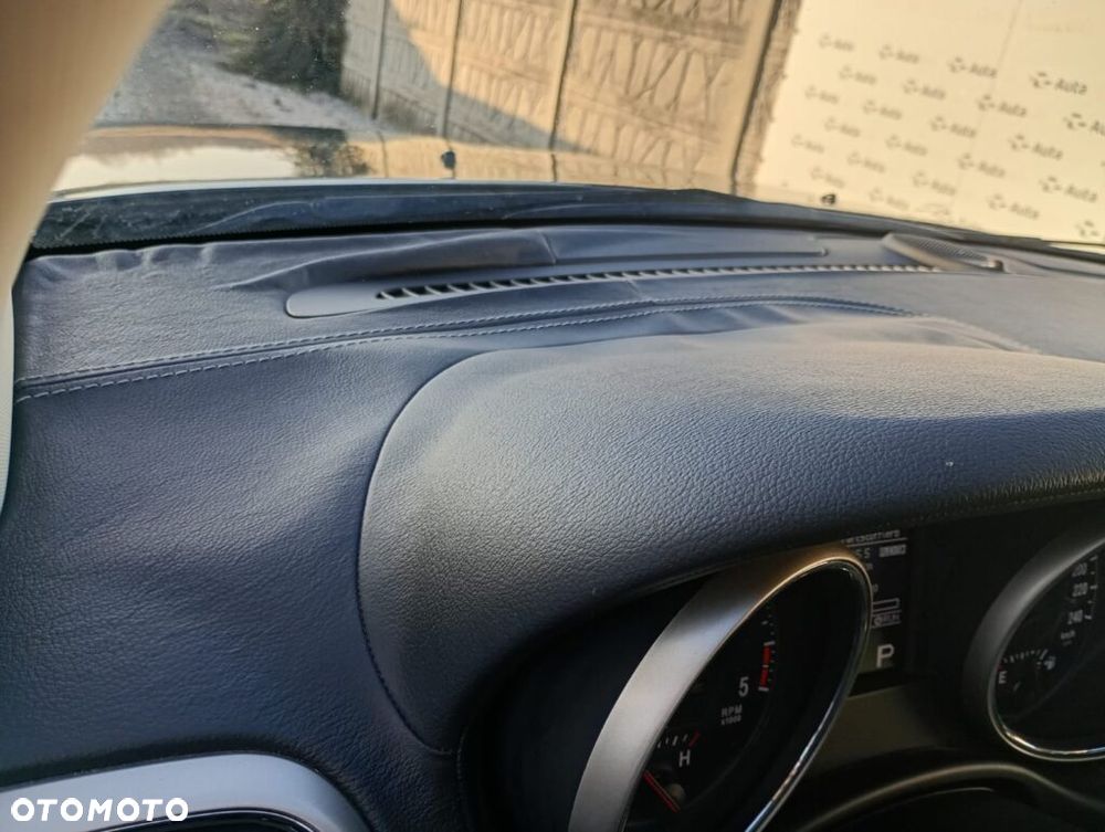 Jeep Grand Cherokee - 12