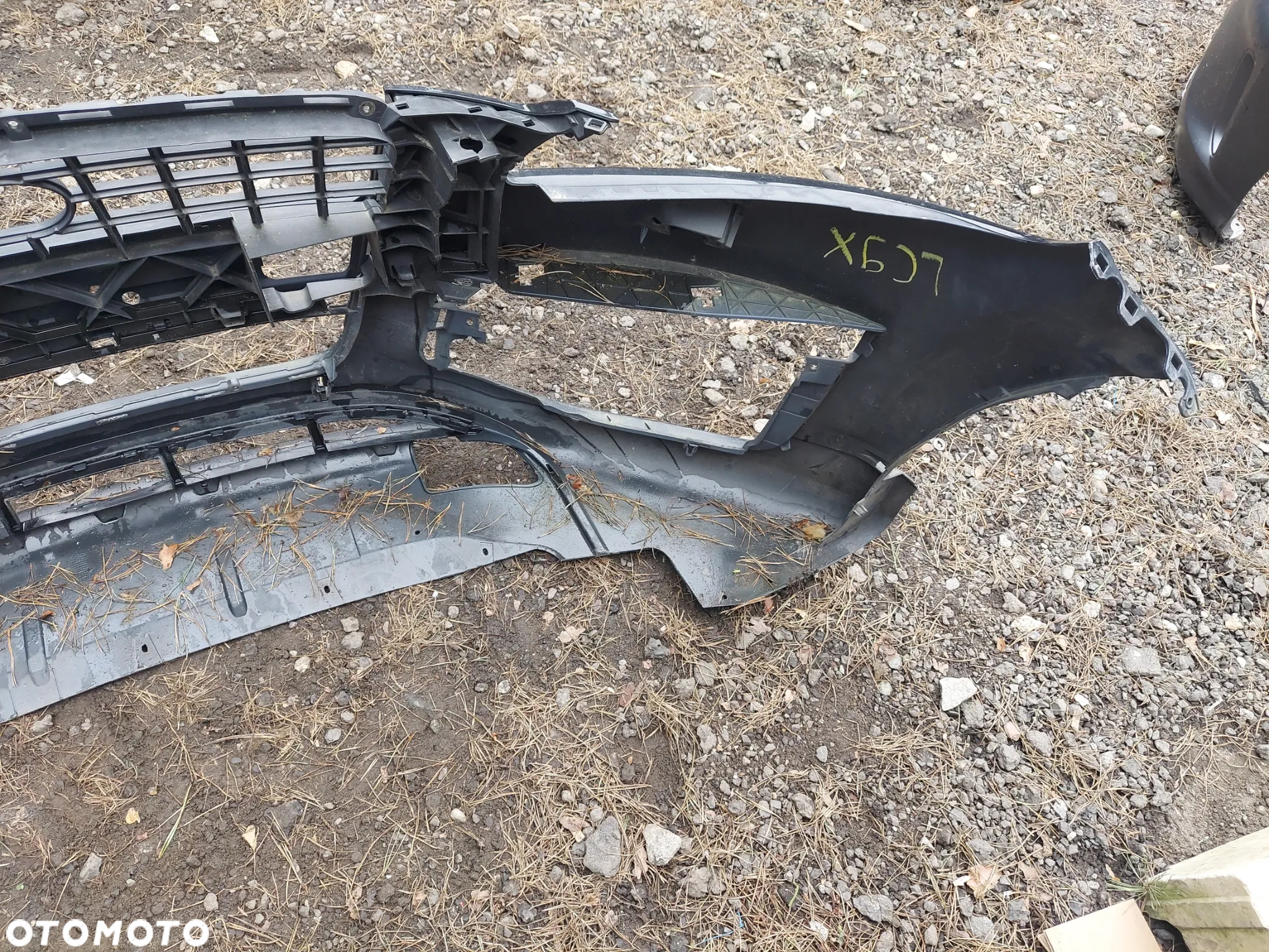Audi q7 v12 zderzak przód oryginał - 6