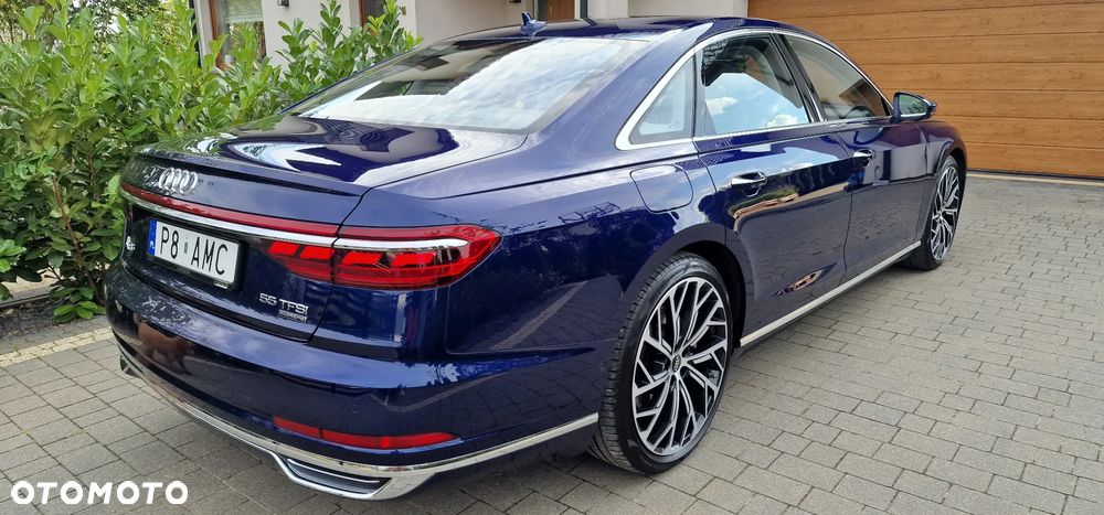 Audi A8 - 7