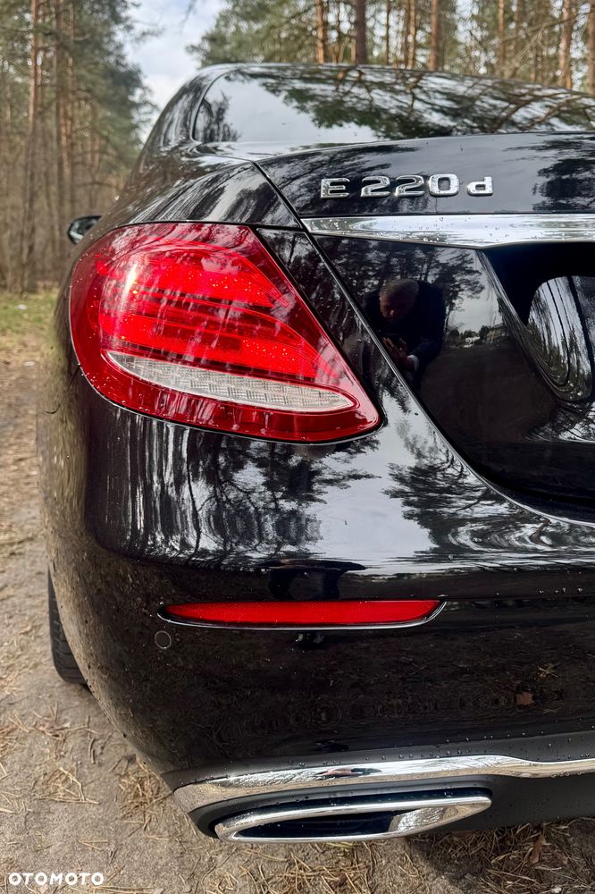 Mercedes-Benz Klasa E 220 d 4-Matic 9G-TRONIC - 7