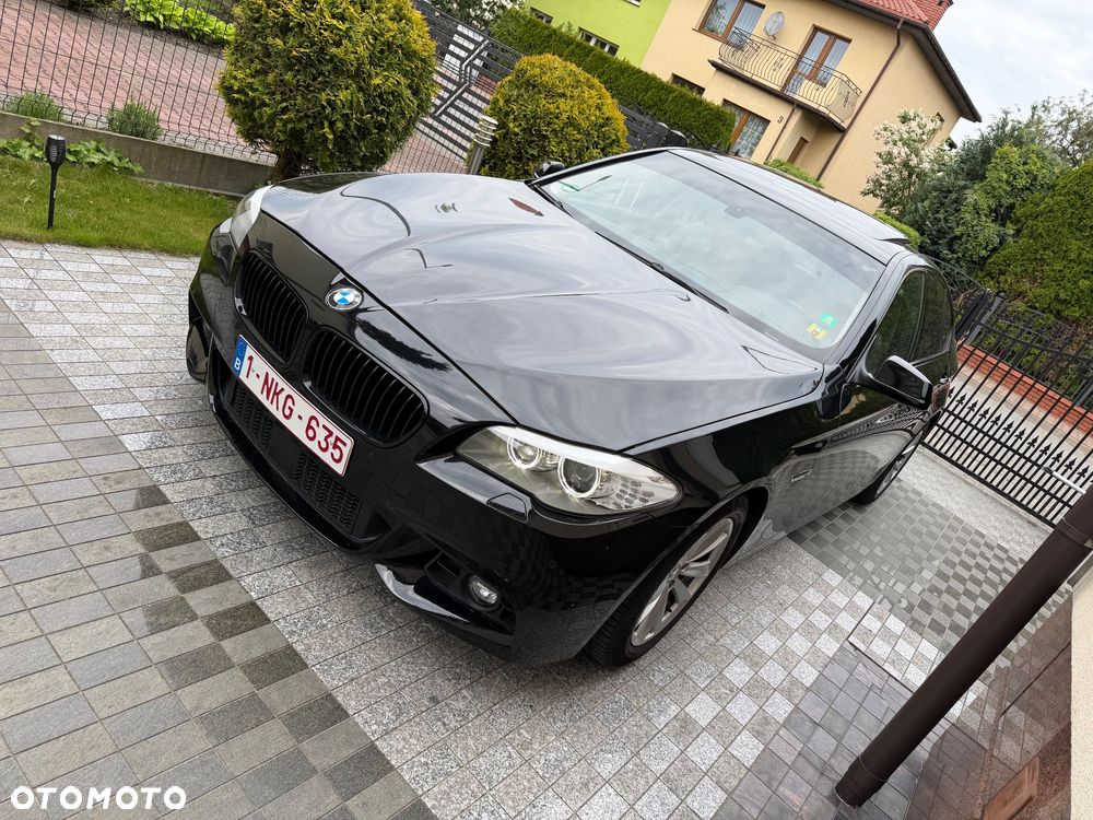 BMW Seria 5 528i xDrive - 7