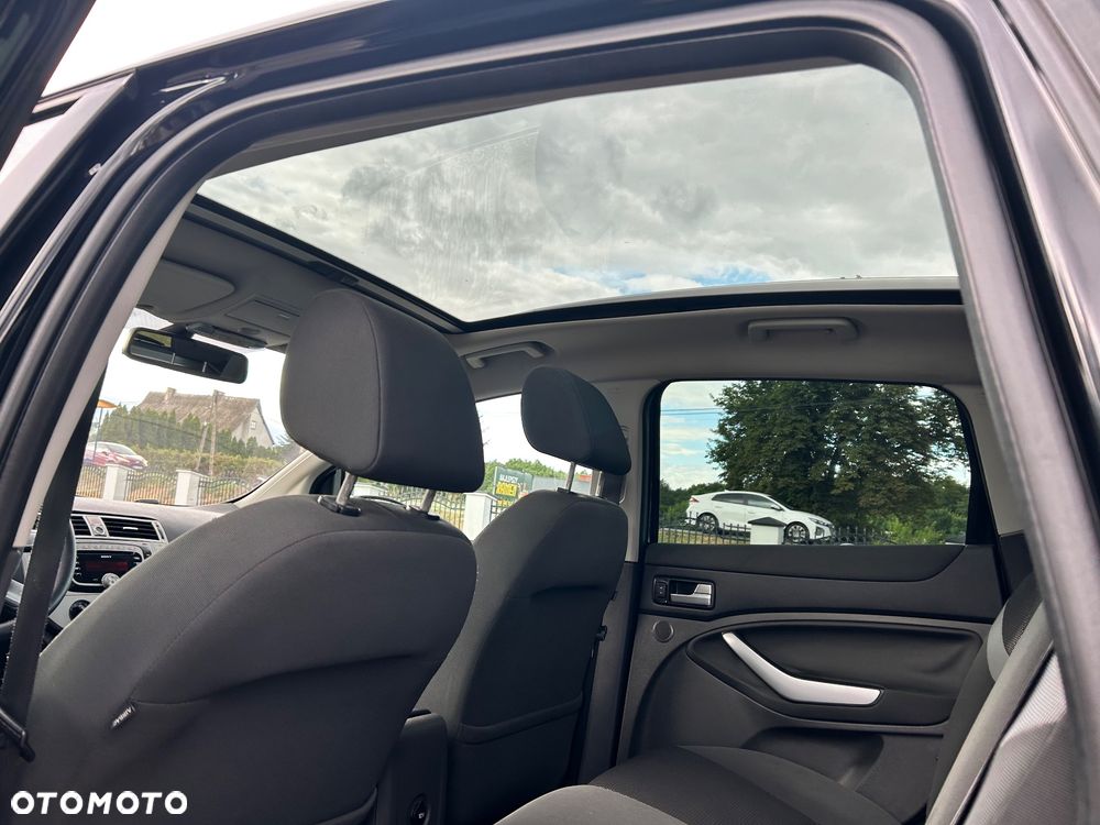 Ford Kuga 2.0 TDCi 4x4 Titanium - 23
