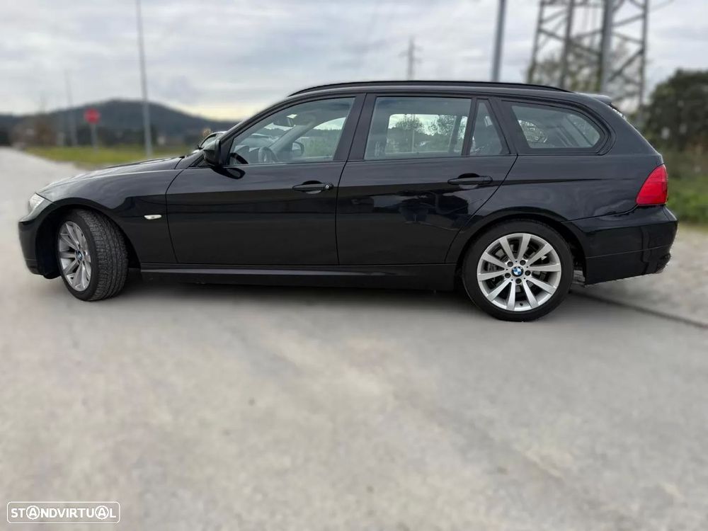 BMW 320 d Touring Navigation - 4