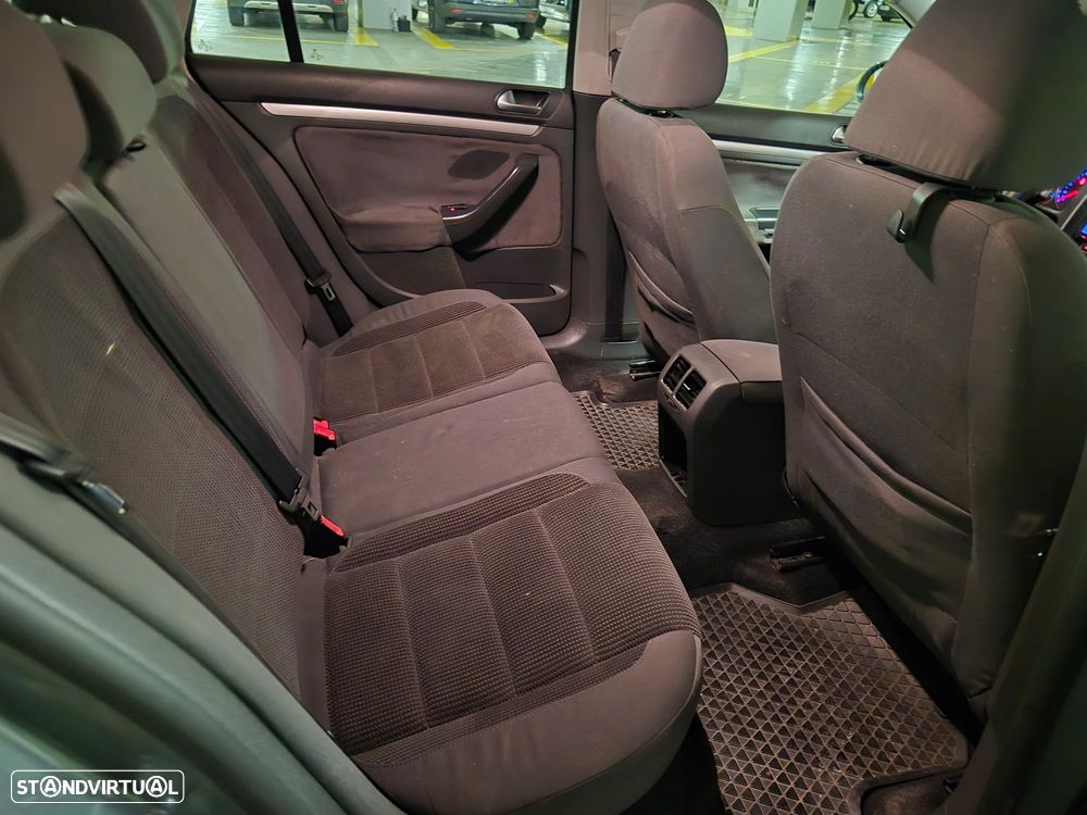 VW Golf Variant 1.9 TDi BlueM Confortline - 32