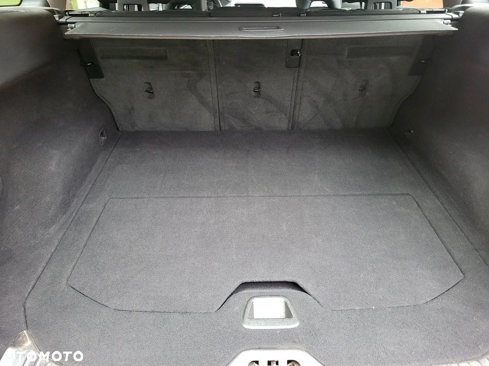 Volvo XC 60 D4 Drive-E Momentum - 4
