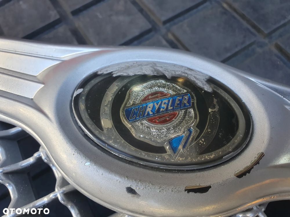 ATRAPA GRILL CHRYSLER 300C - 6