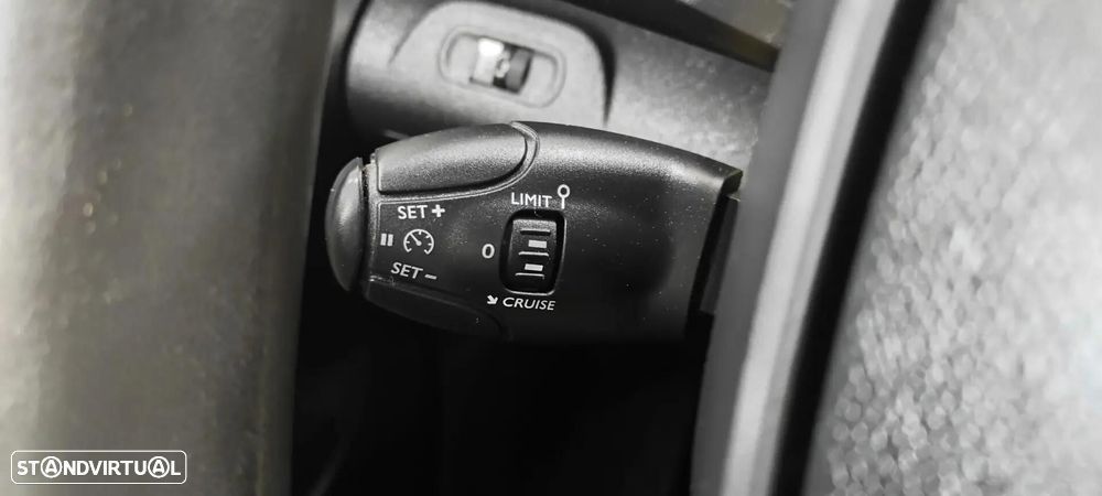 Peugeot Partner 3 Lugares - 36