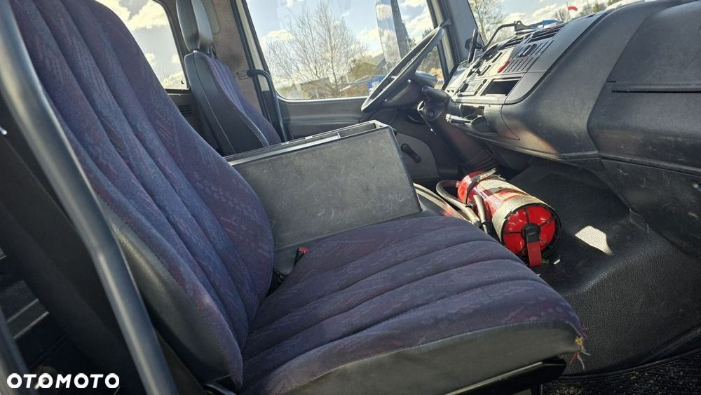Mercedes-Benz atego - 12