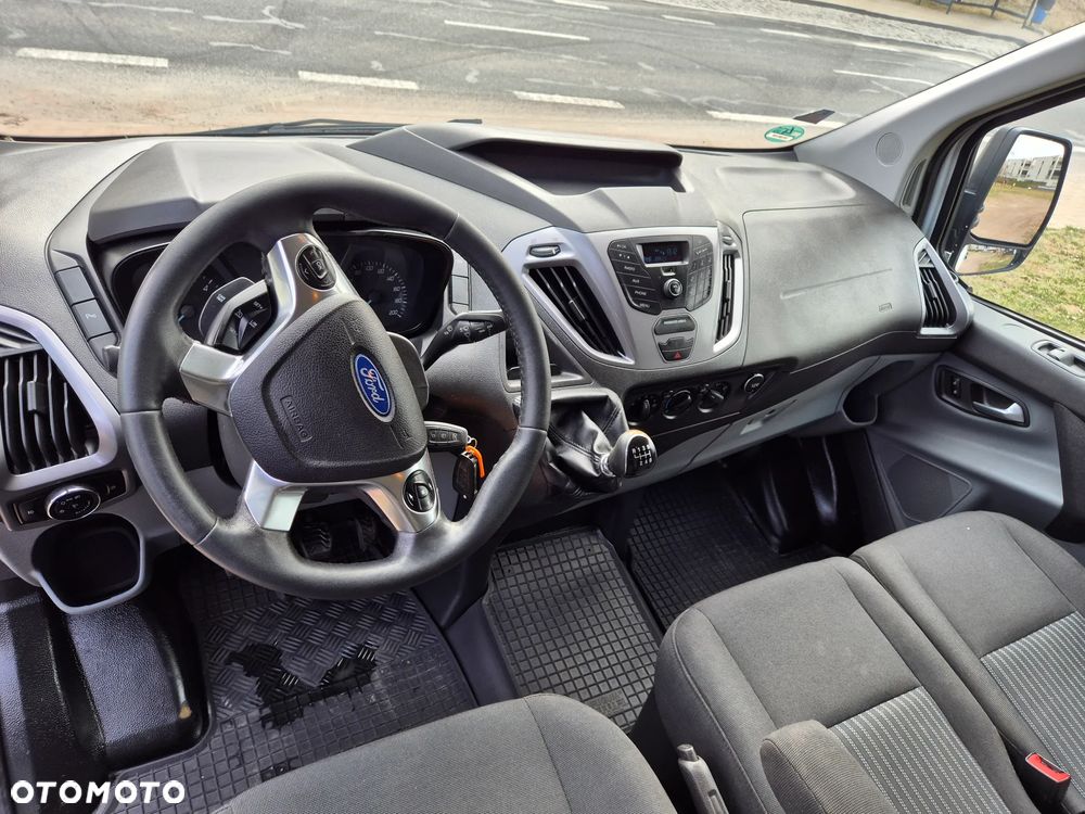Ford TRANSIT CUSTOM - 10