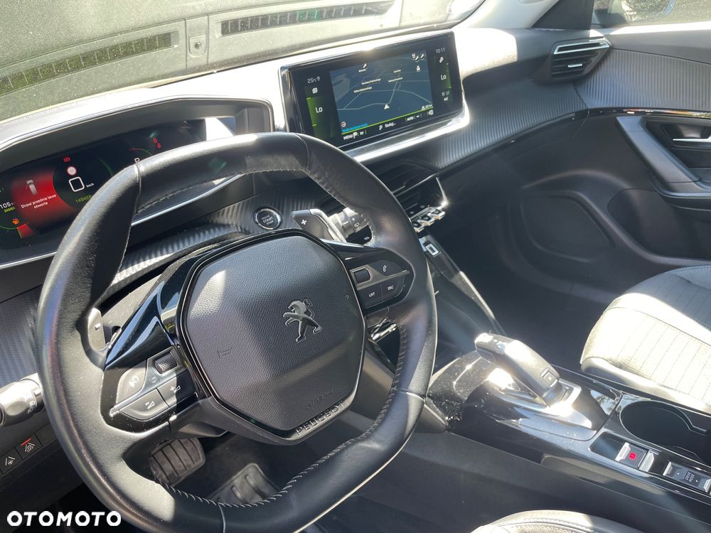 Peugeot 2008 1.5 BlueHDi Allure Pack S&S EAT8 - 16