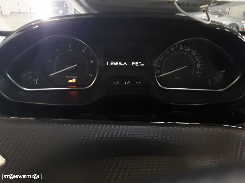 Peugeot 2008 1.6 BlueHDi Allure - 18