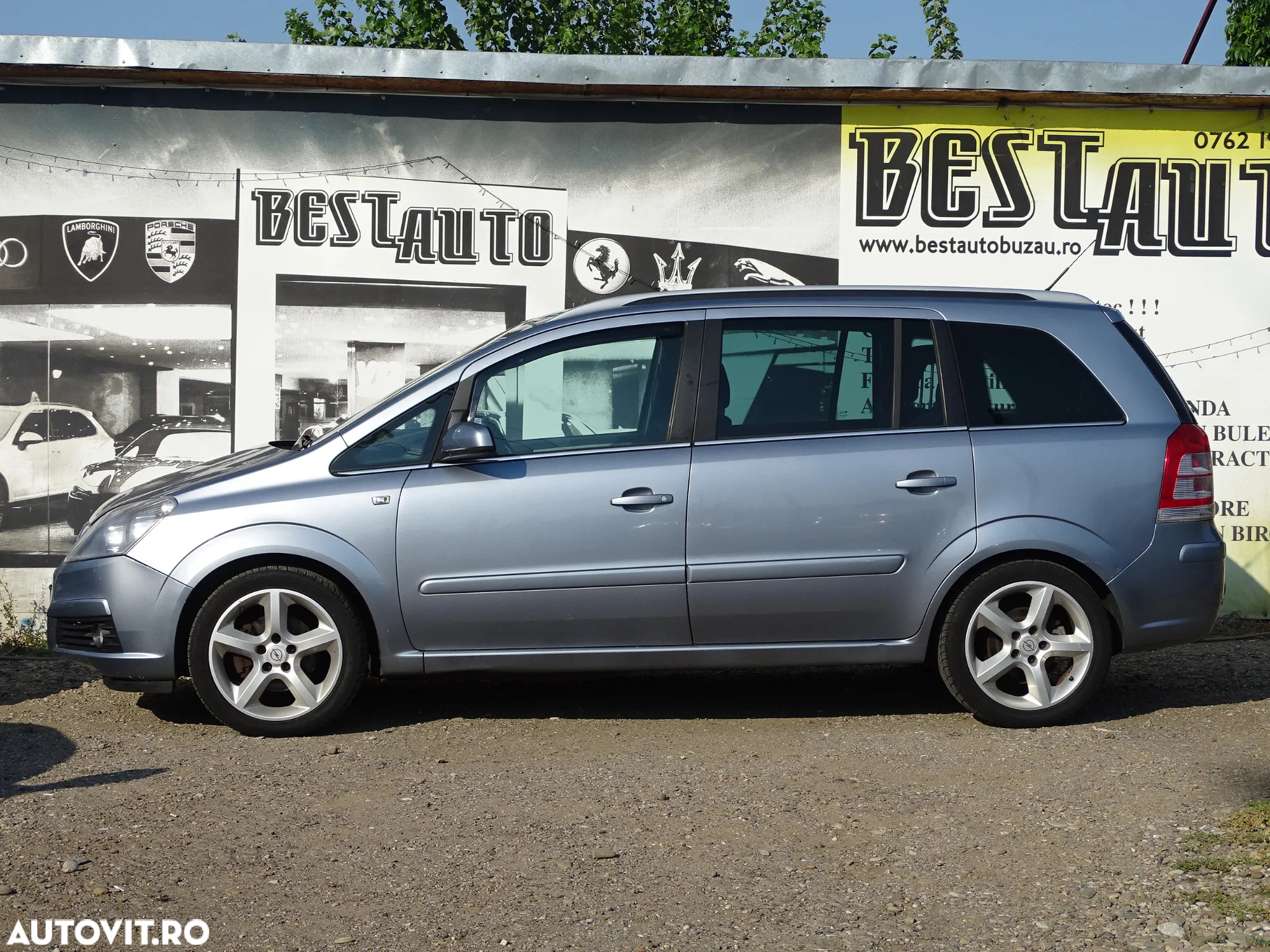 Opel Zafira 1.8 Navi - 3