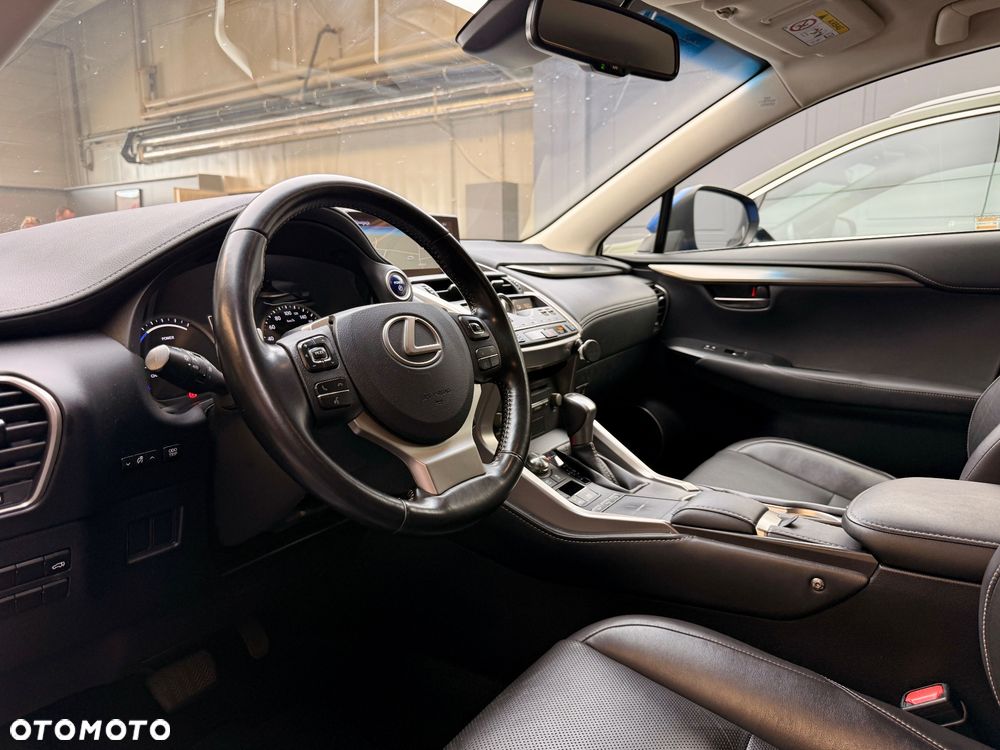 Lexus NX 300h E-FOUR Executive Line - 14