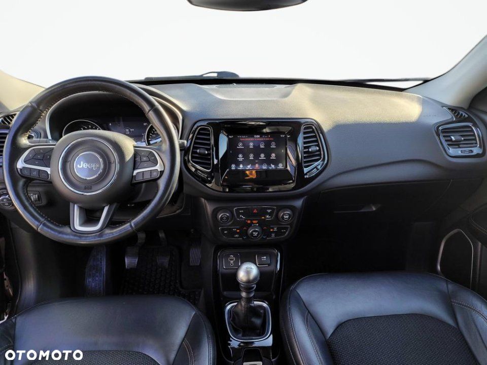 Jeep Compass - 22